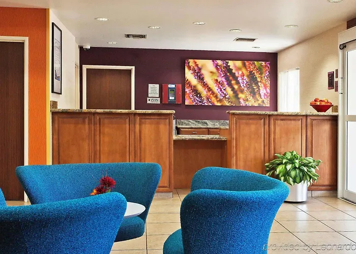 Wingate By Wyndham Phoenix 3*