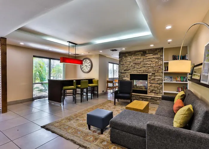 Wingate By Wyndham Phoenix 3*